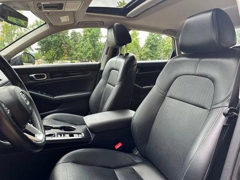 Used 2024 Honda Civic Touring image 12