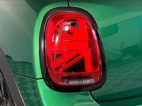 Certified 2024 MINI Cooper S FWD image 30