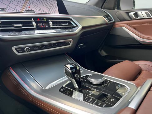 Used 2023 BMW X5 xDrive40i w/ Premium Package image 59