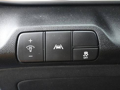 Used 2022 Hyundai Elantra SEL w/ Convenience Package image 12