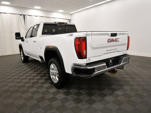 Used 2023 GMC Sierra 2500 SLT w/ SLT Preferred Package AWD/4WD image 5