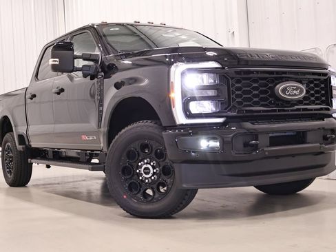 New 2026 Ford F350 Lariat w/ Black Appearance Package AWD/4WD image 42