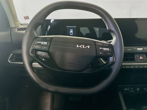 Used 2025 Kia K4 FWD image 18