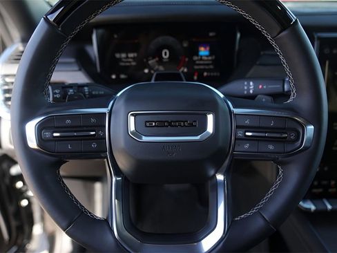 Used 2024 GMC Acadia Denali w/ Super Cruise Package image 12