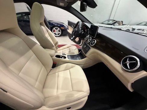 Used 2015 Mercedes-Benz CLA 250 4MATIC image 35
