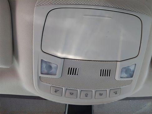 Used 2024 Ford Edge Titanium image 20