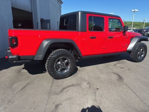 Used 2020 Jeep Gladiator Rubicon w/ Trailer Tow Package AWD/4WD image 7