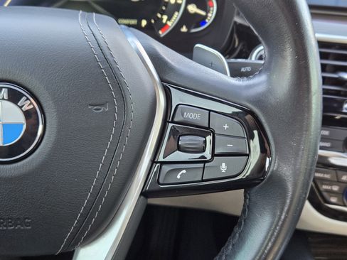 Used 2019 BMW 530i w/ Convenience Package image 35