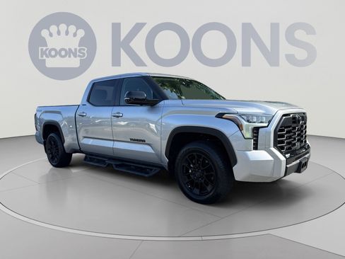 Used 2024 Toyota Tundra Limited w/ TRD Off-Road Package AWD/4WD image 10