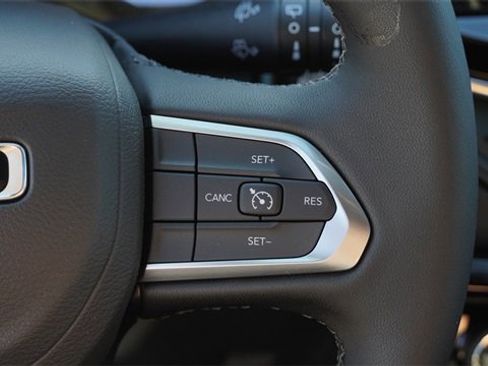 New 2026 Jeep Compass Latitude image 28