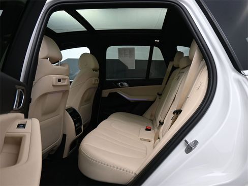 Used 2019 BMW X5 xDrive40i image 18