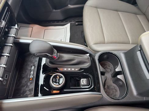 New 2026 Chevrolet Colorado ZR2 w/ Midnight Edition image 18