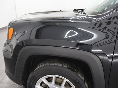 Used 2019 Jeep Renegade Latitude image 28