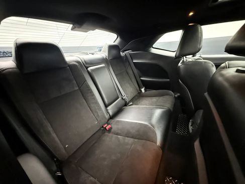 Used 2016 Dodge Challenger R/T Scat Pack RWD image 16