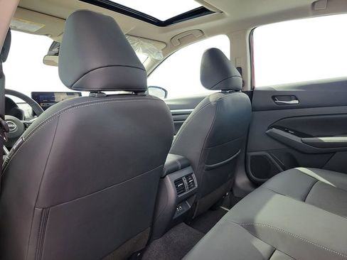 New 2025 Nissan Altima 2.5 SL image 10