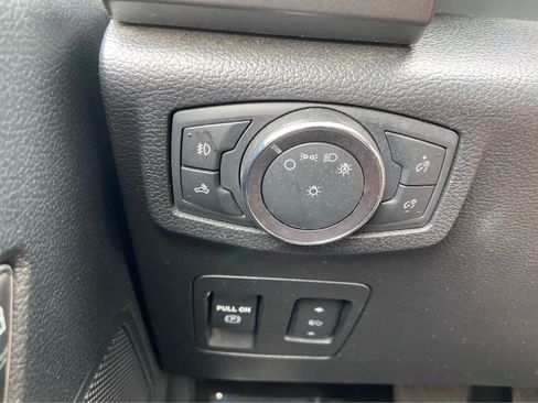 Used 2019 Ford F150 XLT w/ Equipment Group 302A Luxury AWD/4WD image 22