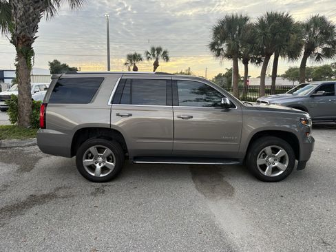 Used 2019 Chevrolet Tahoe Premier RWD image 7