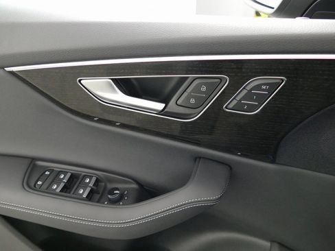 New 2026 Audi Q8 Premium Plus image 11