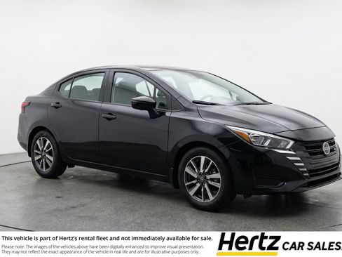 Used 2025 Nissan Versa SV image 1