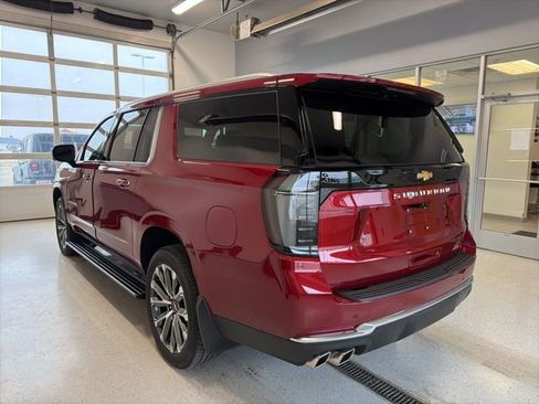 New 2026 Chevrolet Suburban High Country image 17