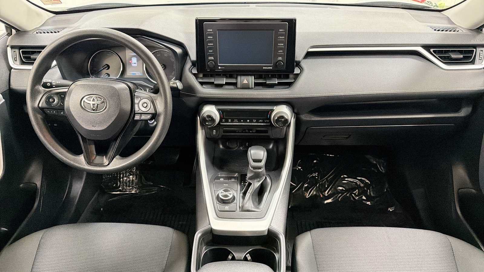 Certified 2021 Toyota RAV4 LE AWD/4WD image 25
