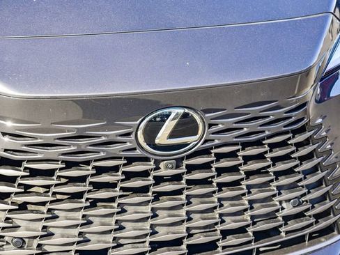 Used 2025 Lexus RX 450h AWD w/ Luxury Package image 13