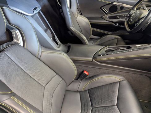 Used 2023 Chevrolet Corvette Stingray Premium Cpe w/ Z51 Performance Package image 9