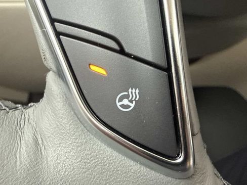 Certified 2023 Cadillac XT5 Premium Luxury AWD/4WD image 44