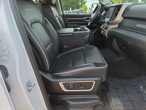 Used 2022 RAM 1500 Laramie AWD/4WD image 22