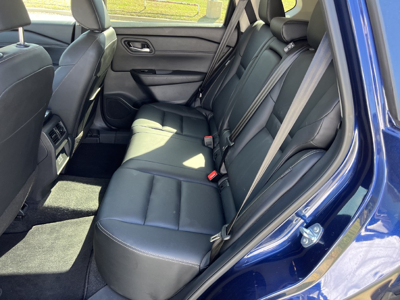 Used 2026 Nissan Rogue SL FWD image 9