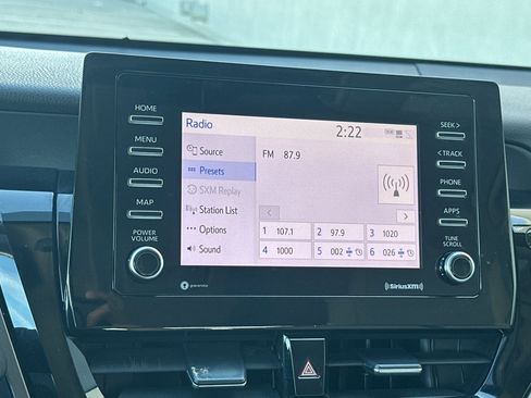 Certified 2021 Toyota Camry SE image 16