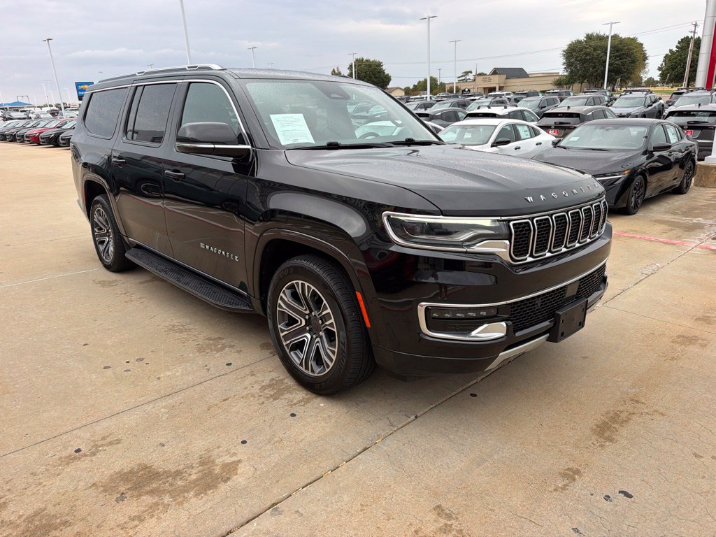 Used 2024 Jeep Wagoneer L Series II w/ Flexible Seating Group AWD/4WD image 7