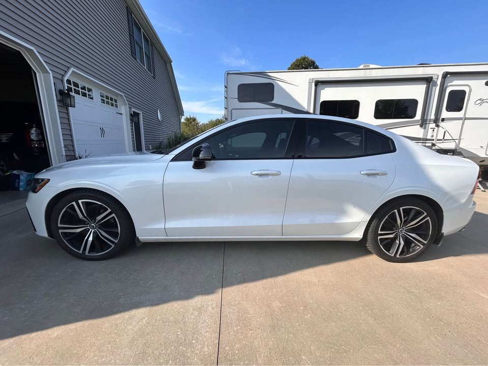 Used 2021 Volvo S60 T5 R-Design AWD/4WD image 11