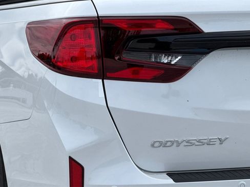 New 2026 Honda Odyssey Elite image 6