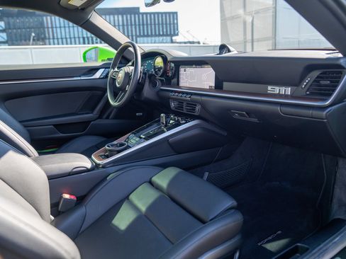 Certified 2020 Porsche 911 Carrera RWD image 25
