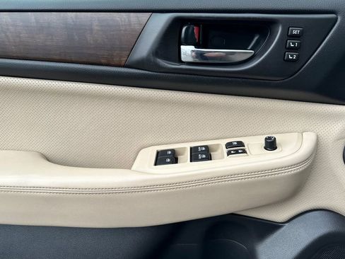 Used 2015 Subaru Outback 2.5i Limited image 11