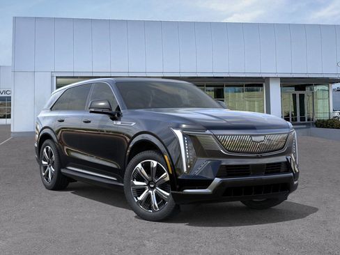 New 2025 Cadillac Escalade IQ Luxury 1 w/ Smart Trailering package image 8