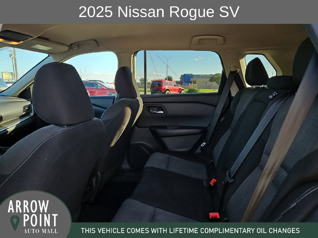 Used 2025 Nissan Rogue SV FWD image 18