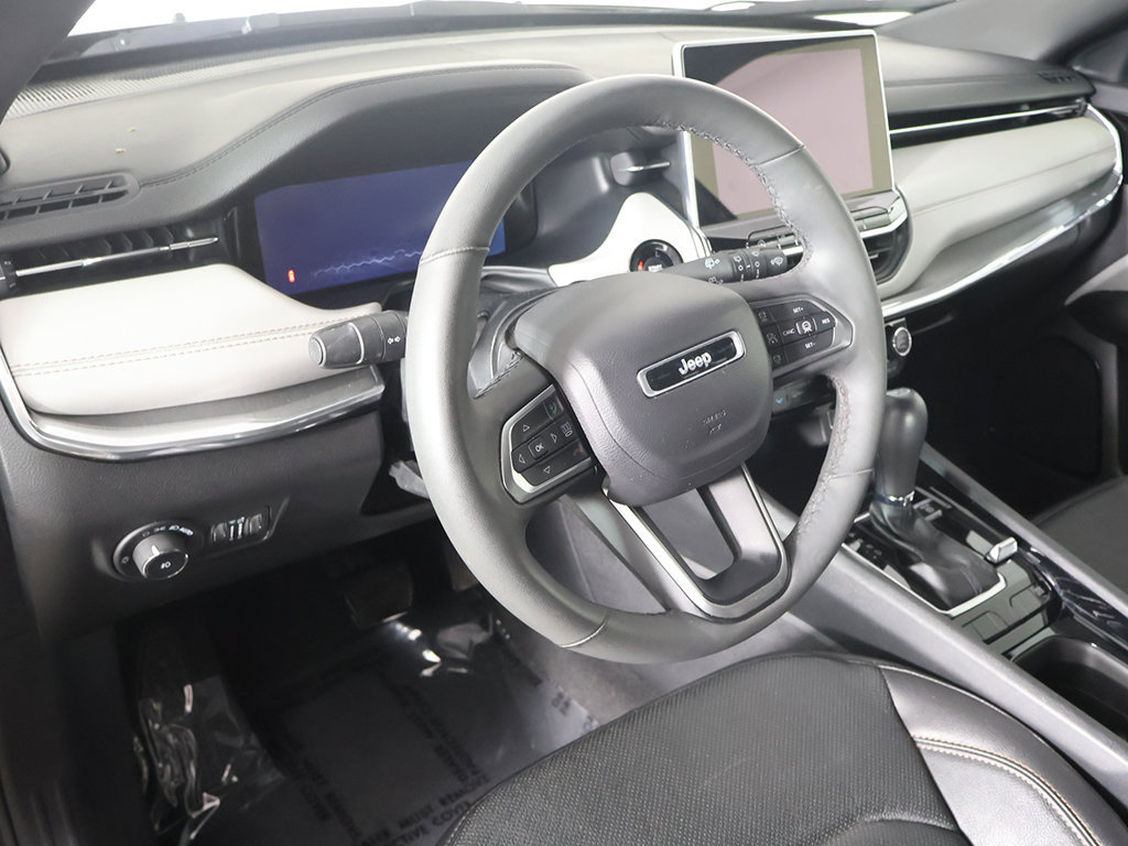 Used 2024 Jeep Compass Limited w/ Elite Group AWD/4WD image 29