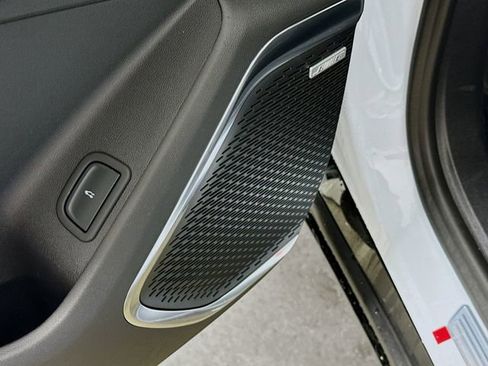 New 2026 Chevrolet Traverse RS image 21