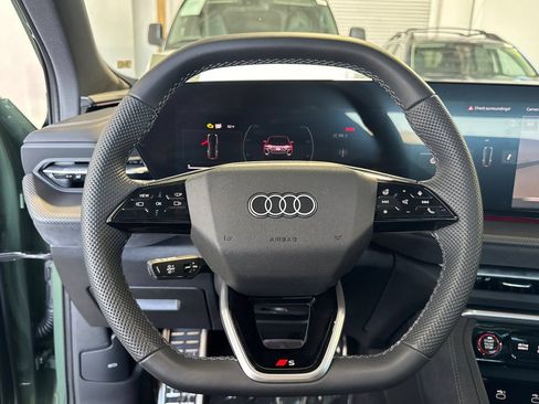 Used 2025 Audi SQ5 Premium Plus AWD/4WD image 26