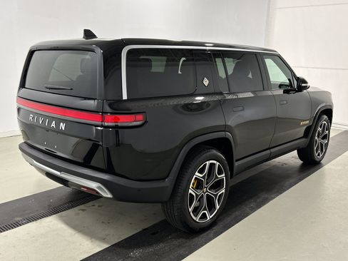 Used 2023 Rivian R1S Adventure AWD/4WD image 5