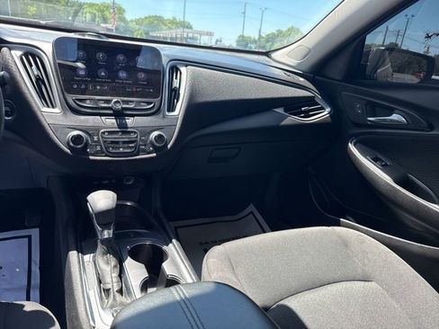 Used 2024 Chevrolet Malibu LT FWD image 22