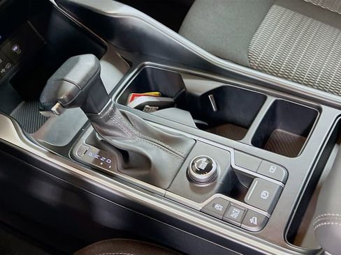 Certified 2024 Kia Sorento LX image 16