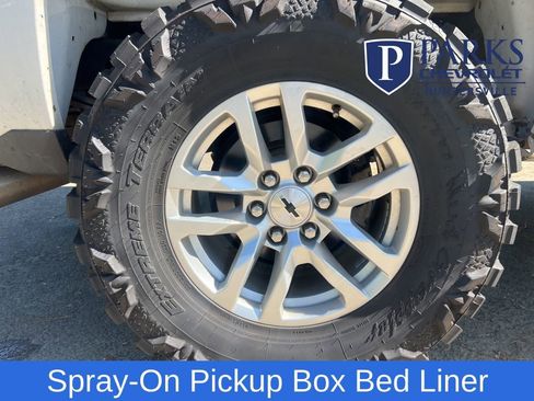 Used 2018 Chevrolet Silverado 1500 Custom w/ Custom Convenience Package image 12