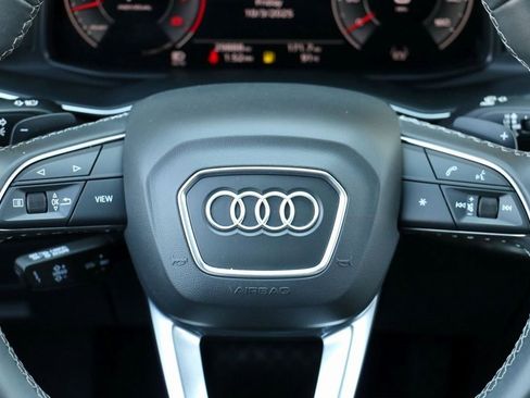 Used 2025 Audi Q7 3.0T Premium Plus image 28