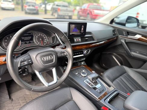 Used 2018 Audi Q5 2.0T Premium w/ Convenience Package AWD/4WD image 14