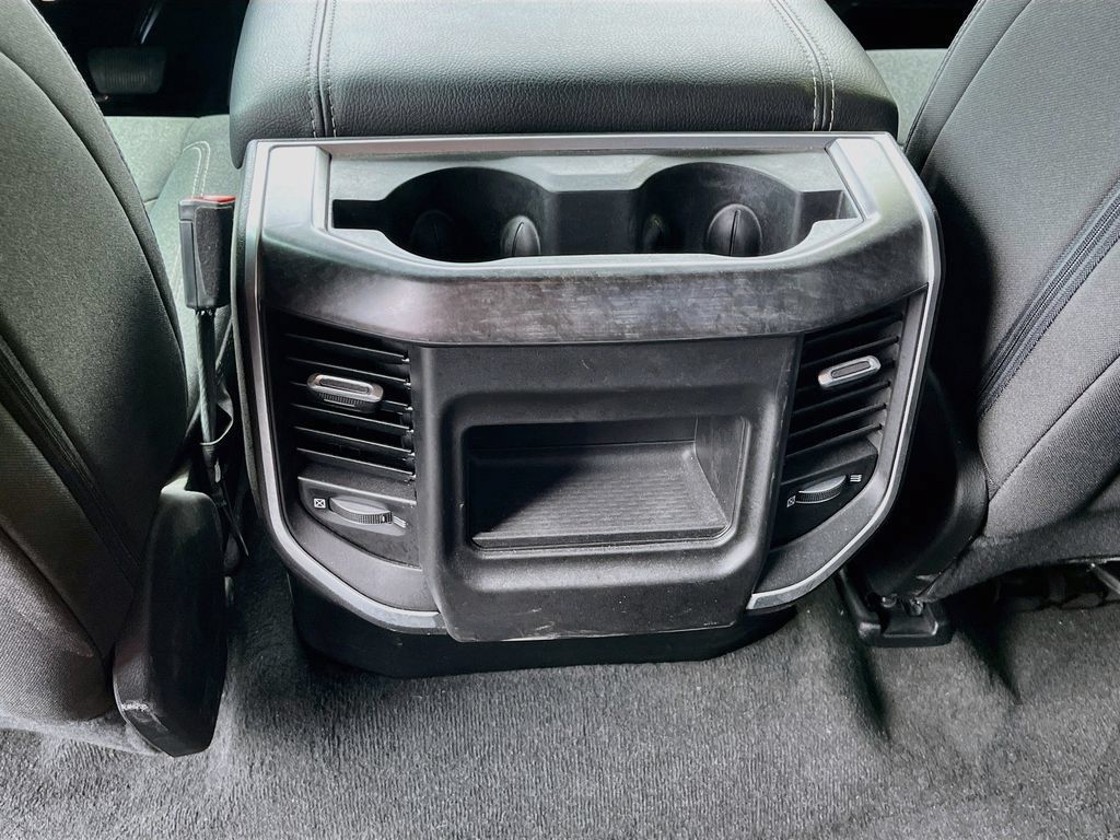Used 2022 RAM 1500 Big Horn AWD/4WD image 24