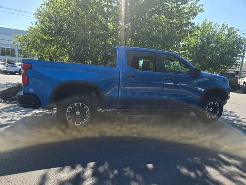 Used 2022 Chevrolet Silverado 1500 ZR2 w/ Technology Package AWD/4WD image 8