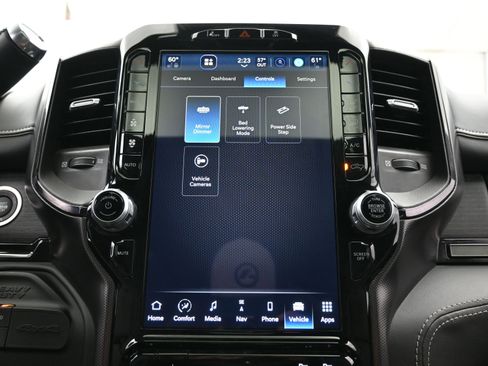 Used 2024 RAM 2500 Limited image 33